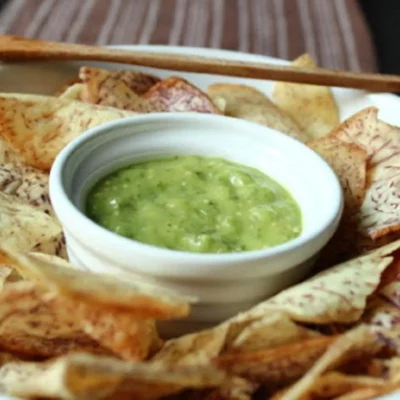 Abacate Tomatillo Salsa