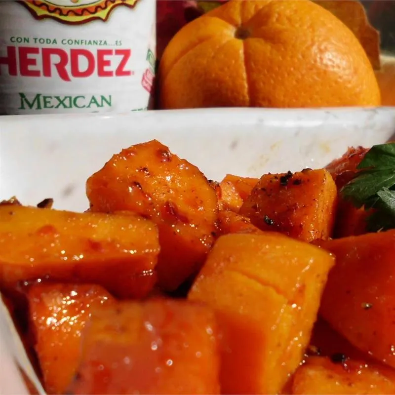 Batata Doce Vidrada com Laranja-Guajillo