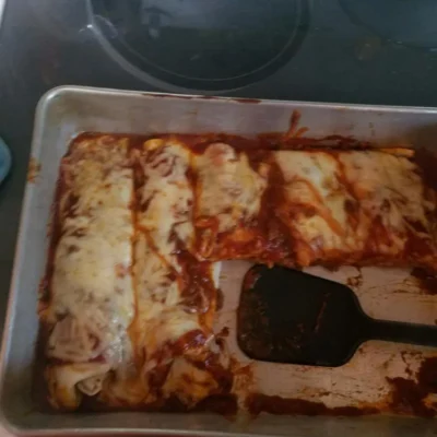 Enchiladas de Carne com Molho Caseiro