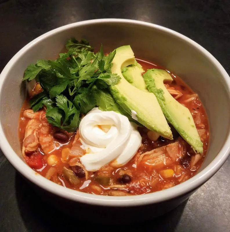 Sopa Fácil de Tortilla de Frango