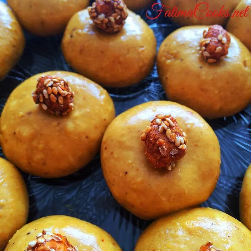Besan Ladoo simples
