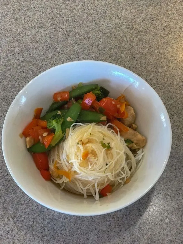 Macarrão Tailandês Bêbado (Pad Kee Mao)