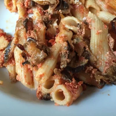 Pasta alla Norma (macarrão de berinjela)