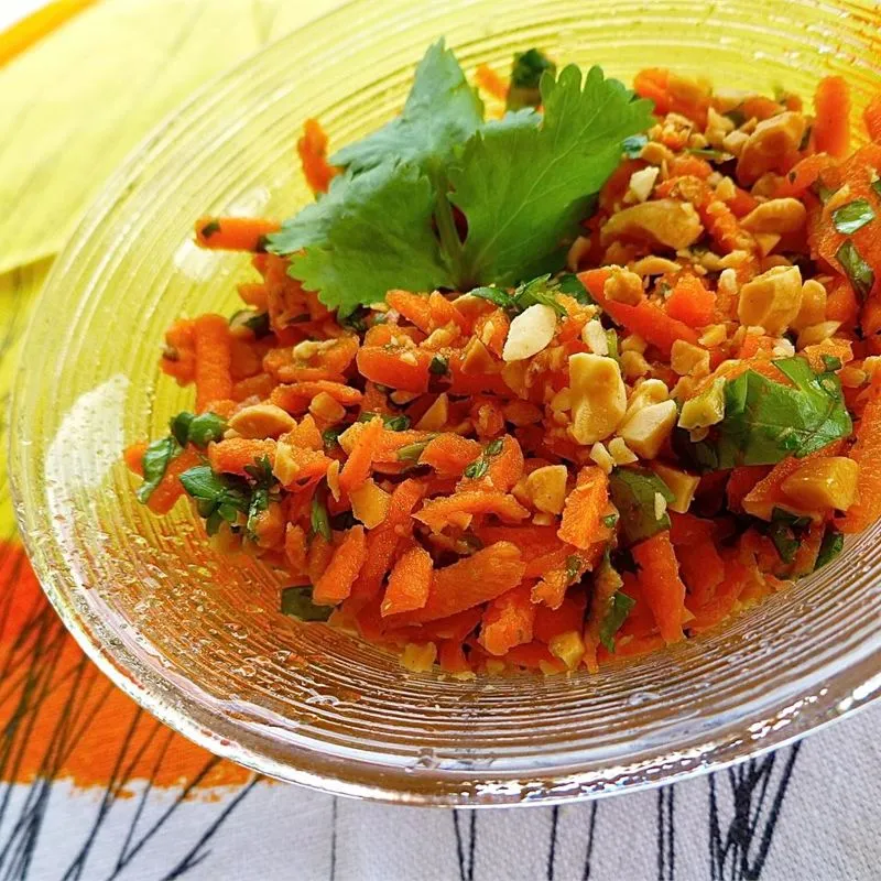 Salada Fácil de Cenoura (Estilo Indiano)