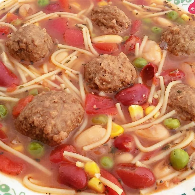 Sopa de almôndega rápida e fácil