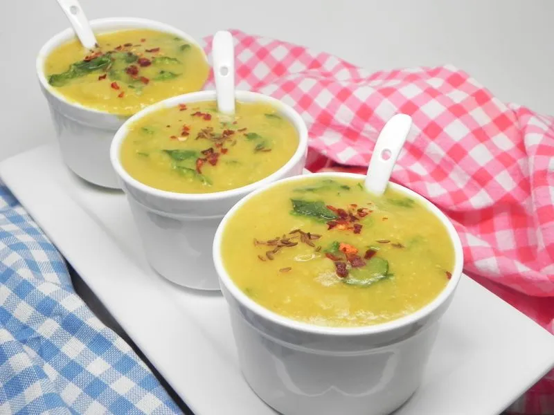 Palak Moong Dal Vegetariano