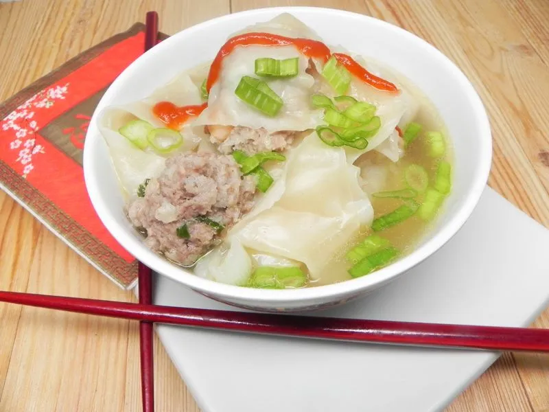 Wonton de camarão chinês