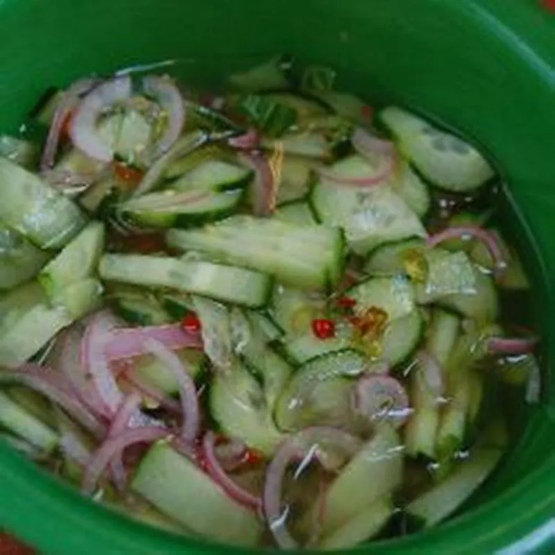 Ajad (autêntica salada tailandesa de pepino)