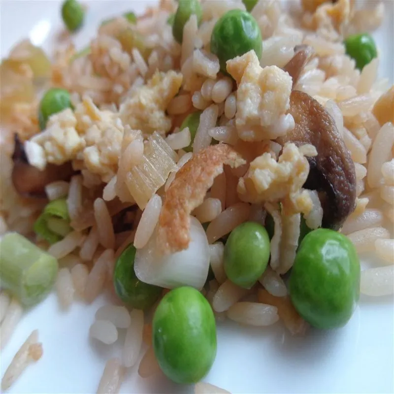 Arroz Frito com Frango e Vegetais