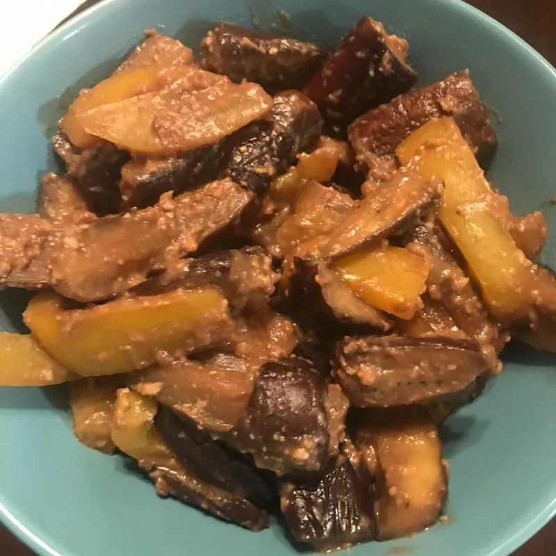 Berinjela Vegan com Miso com Gergelim