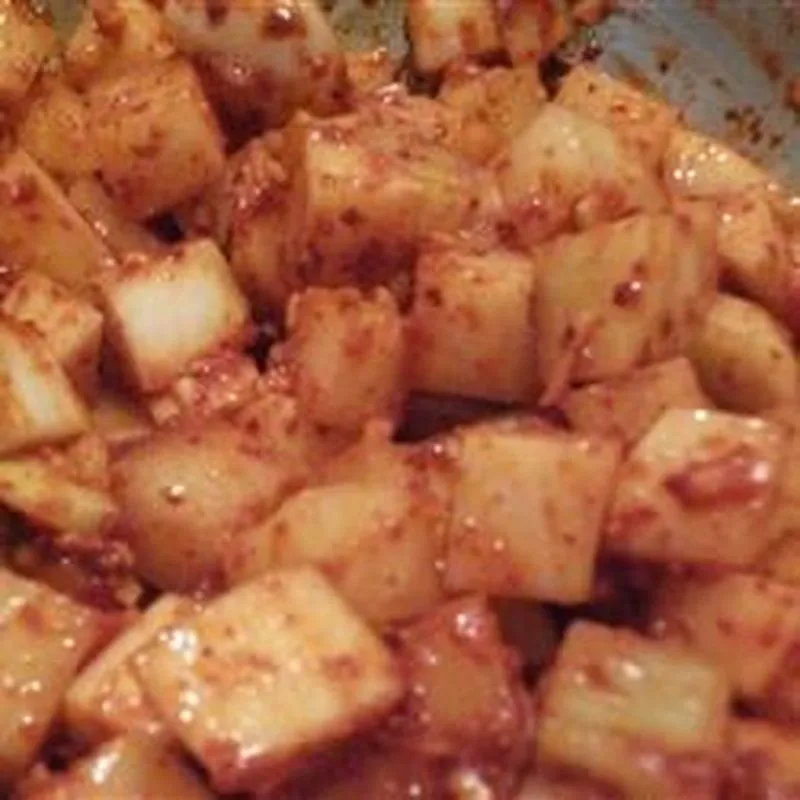 Kkakdugi (rabanete Kimchi coreano)