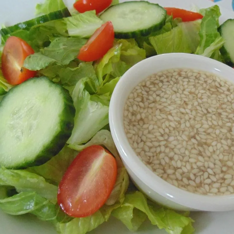 Molho de salada de sementes de gergelim agridoce