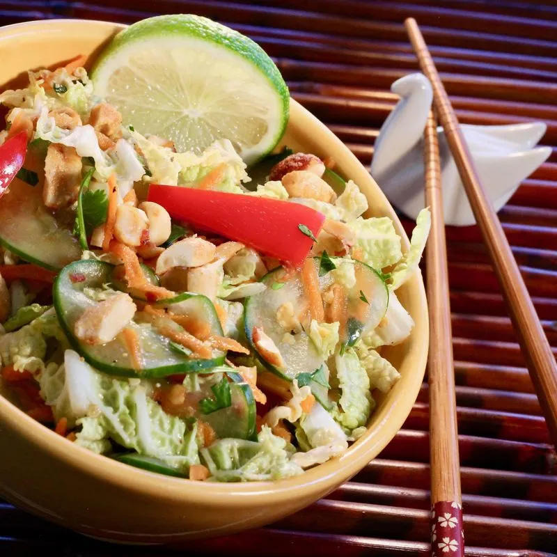 Salada De Couve Tailandesa Picante