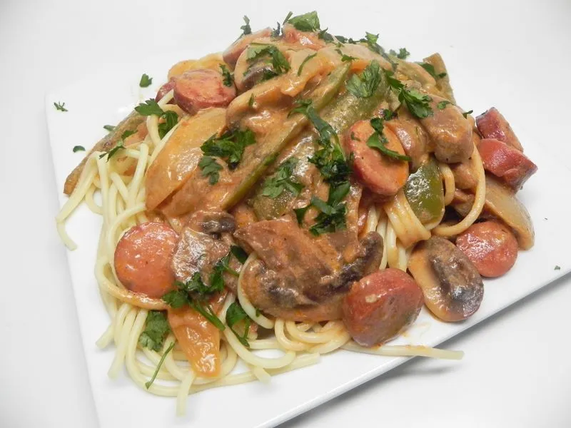 Spaghetti Napolitan (Naporitan)