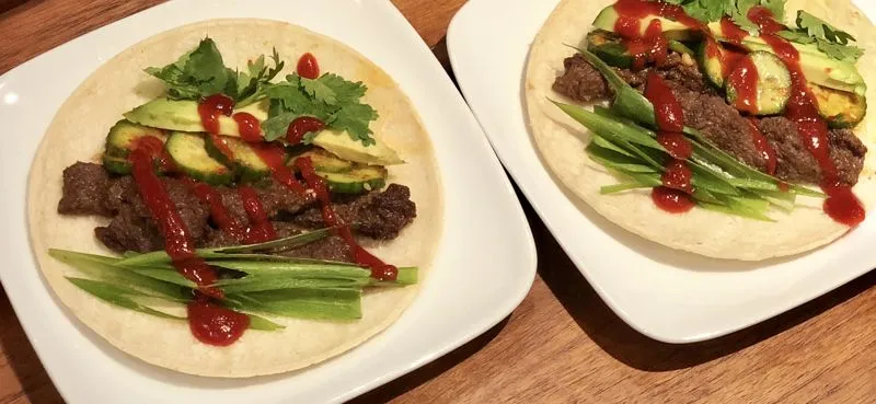 Tacos de carne Bulgogi estilo coreano