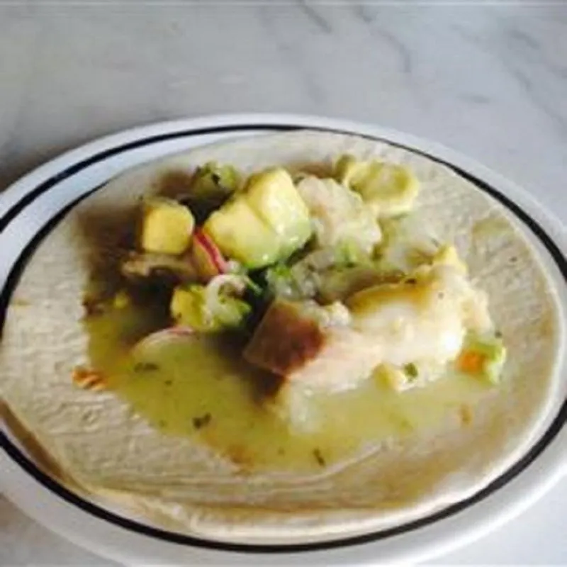 Abacate e tilápia Ceviche