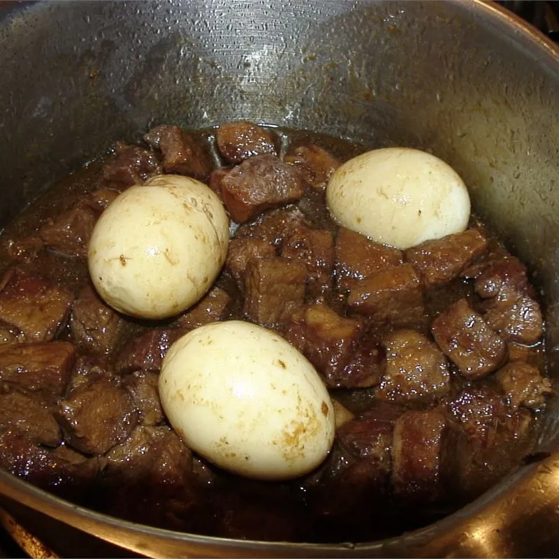 Adobo de porco e frango