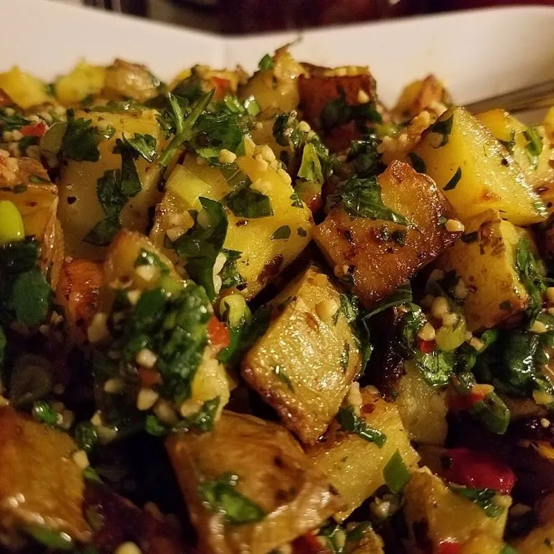 Batatas assadas chimichurri