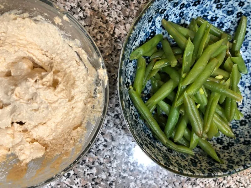 Feijão Verde com Molho Tofu e Tahini