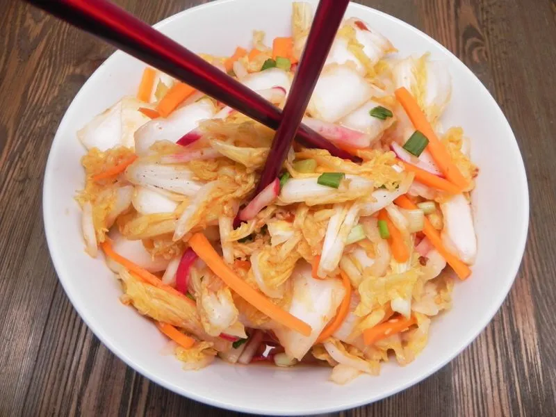 Kimchi (repolho picante fermentado coreano)