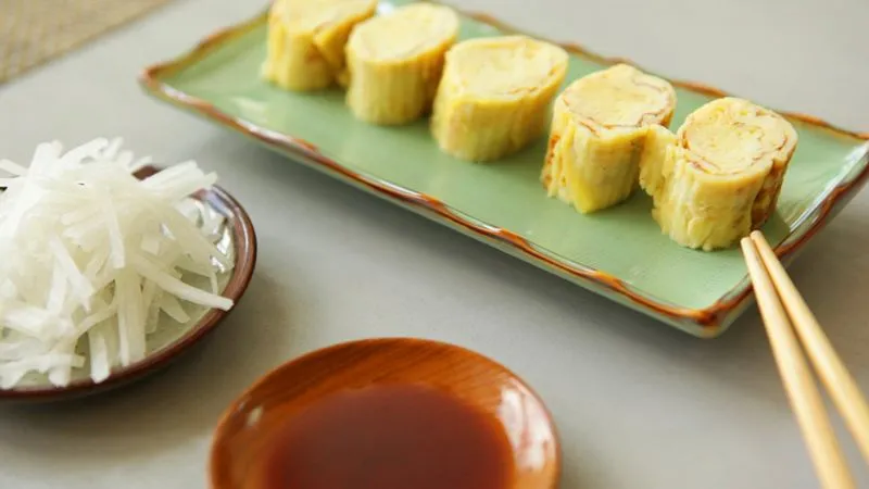 Tamagoyaki (omelete enrolada japonesa)