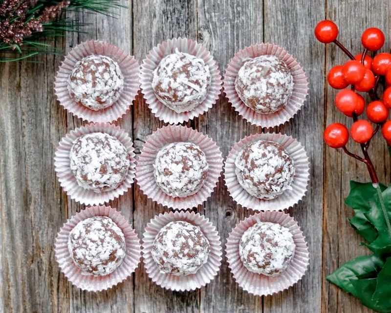 Coquito Balls (bolas de rum de estilo caribenho)