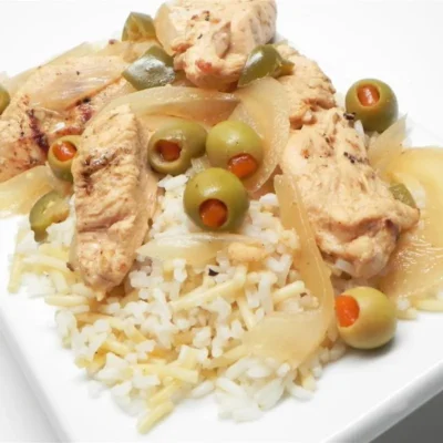 Frango senegalês yassa