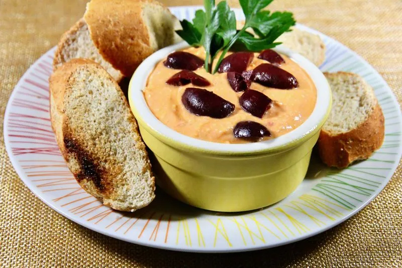 Molho Feta Grego Picante (Tirokafteri)