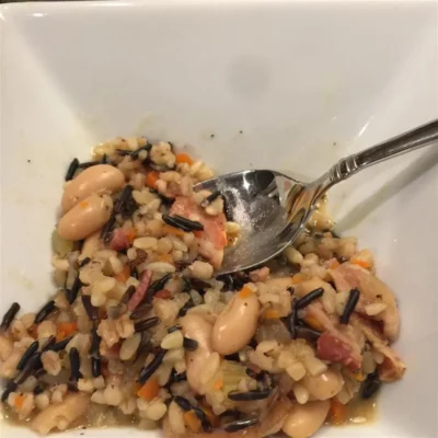 Zuppa di Orzo e Fagioli (sopa de feijão e cevada)