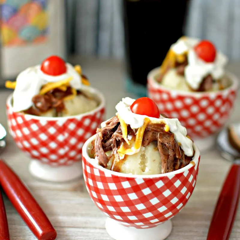 Sundae de carne quente
