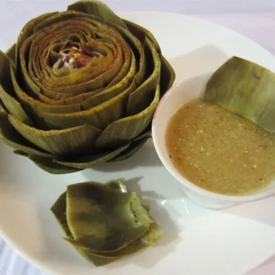 Molho de molho de limão e mostarda para alcachofras