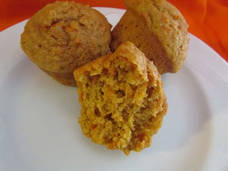 Muffins de cenoura e laranja de trigo integral perverso