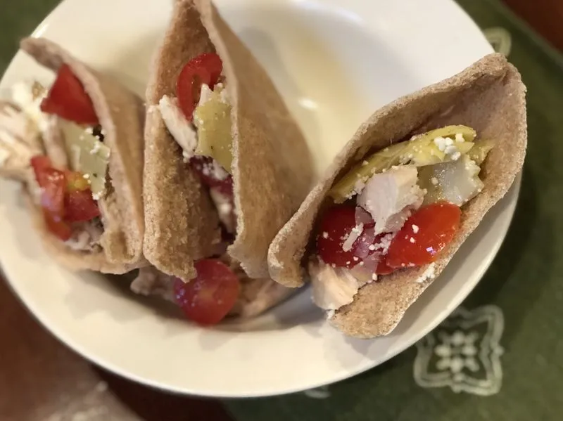 Pitas de Frango Mediterrâneo