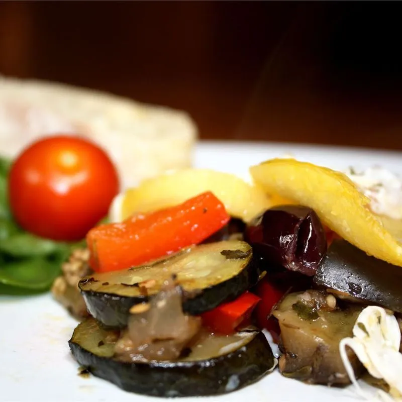 Ratatouille com Rodadas de Polenta