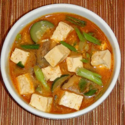 Sopa Coreana de Tofu e Vegetais